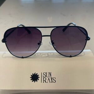 Black Aviator Sunglasses